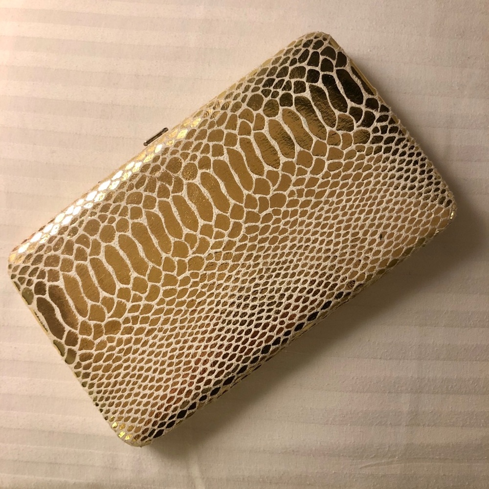 BRAND-NEW Gold Wallet Shiny Snake Skin HIP Leather